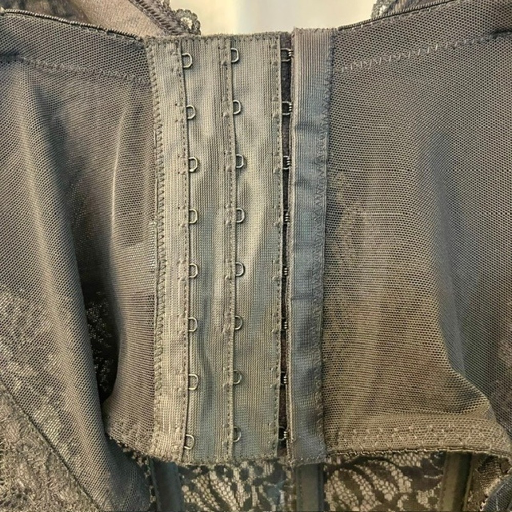 Vintage 90s Fredericks of Hollywood Sheer Black Lace Corset Bustier Goth Top 38D - Picture 5 of 9